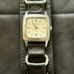Fossil Women Watch Black Wide Genuine Leather Band/new battery